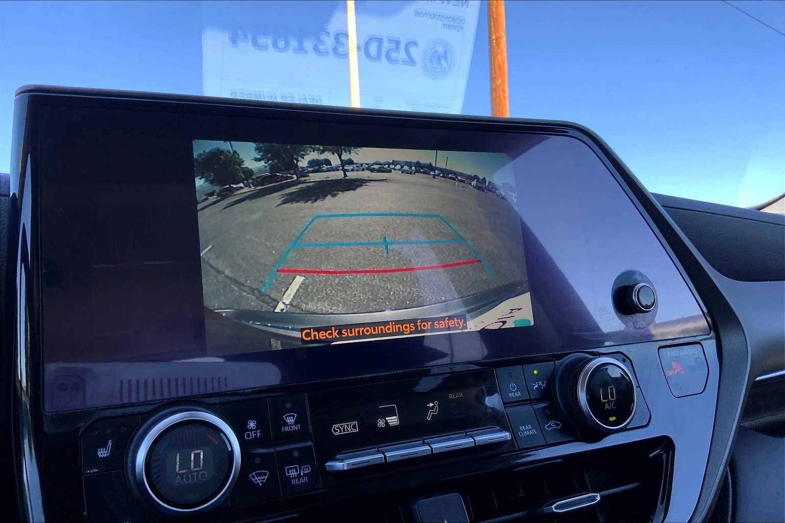 Certified 2023 Toyota Highlander XLE image 25