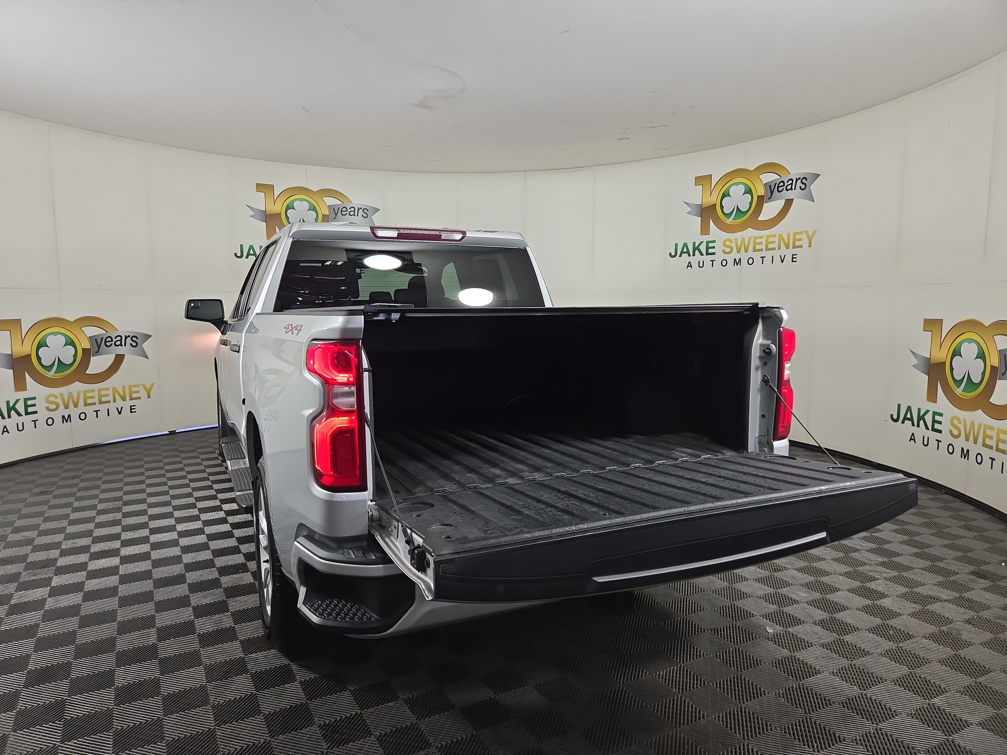 Certified 2022 Chevrolet Silverado 1500 Custom w/ Safety Confidence Package AWD/4WD image 30