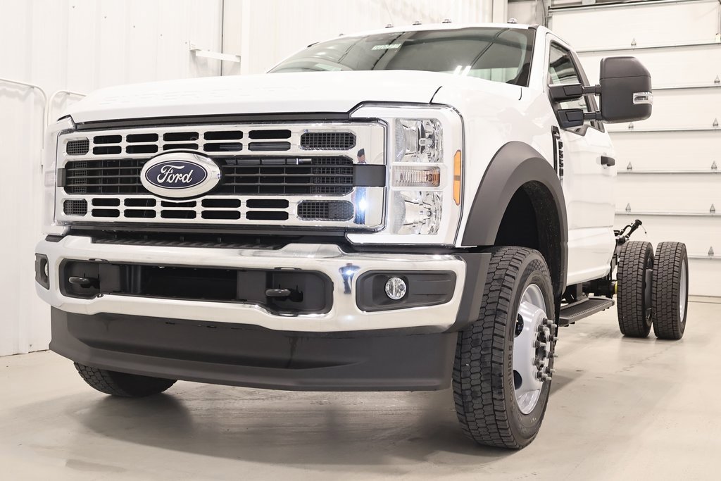 New 2026 Ford F550 4x4 Regular Cab Super Duty image 4