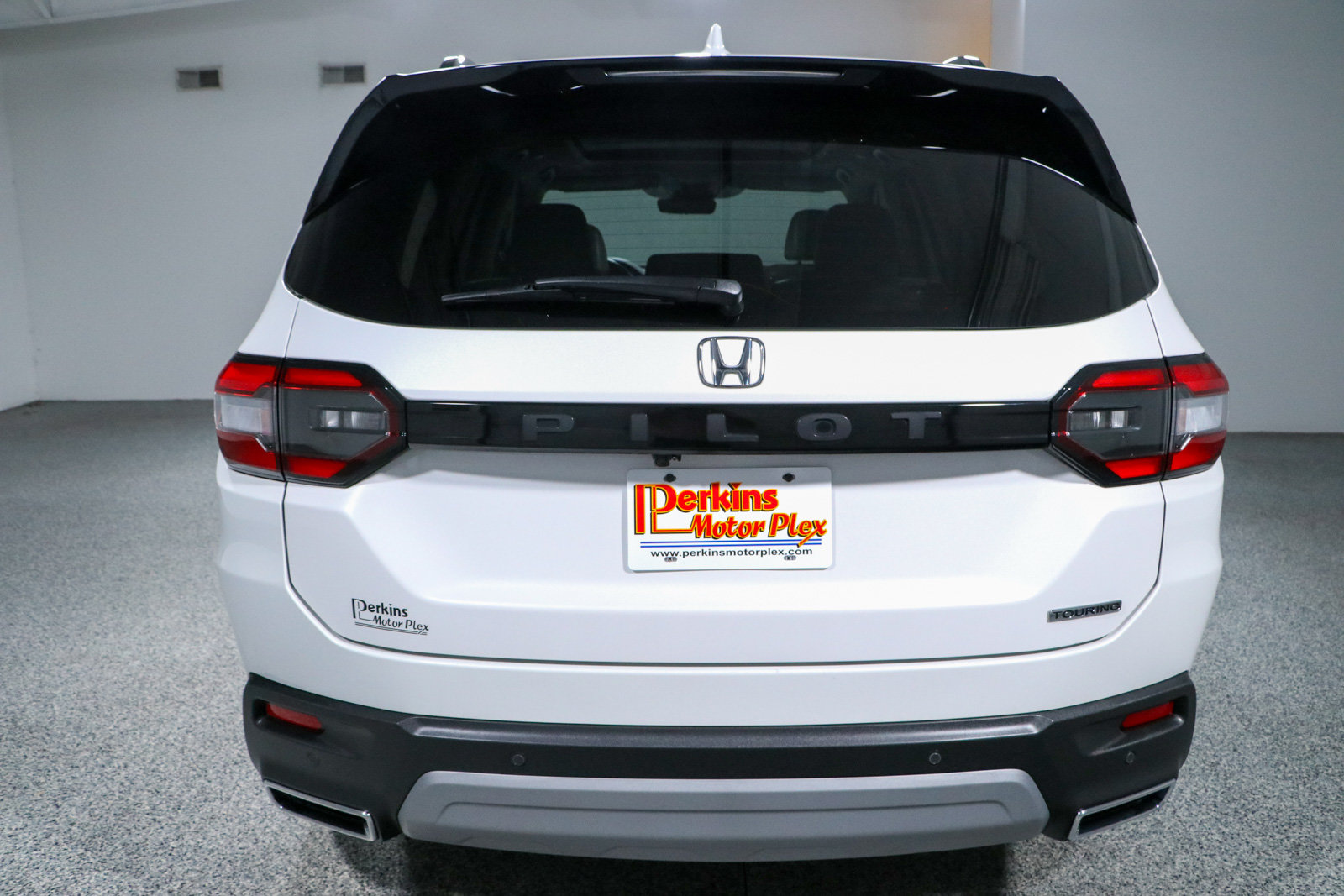 Used 2025 Honda Pilot Touring image 8