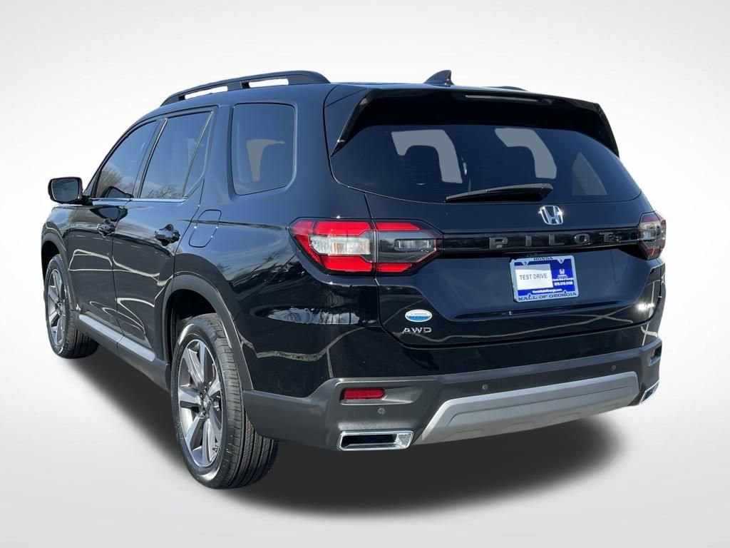 Certified 2025 Honda Pilot Elite image 4