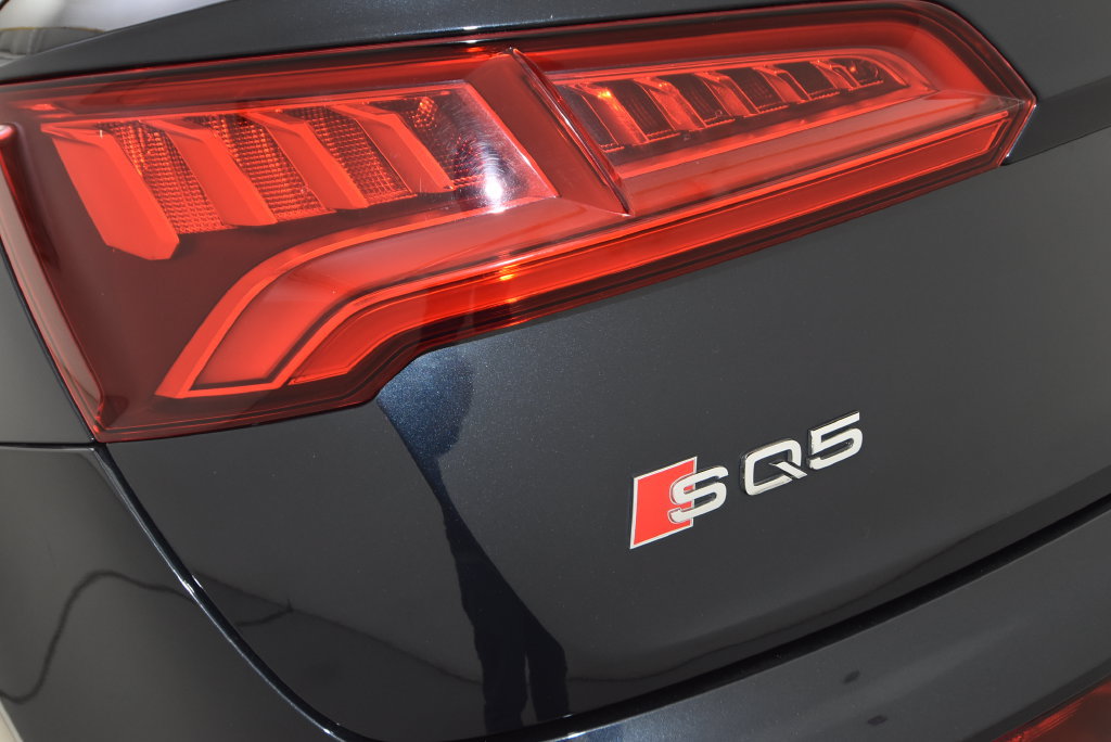Used 2018 Audi SQ5 Premium Plus w/ S Sport Package AWD/4WD image 49