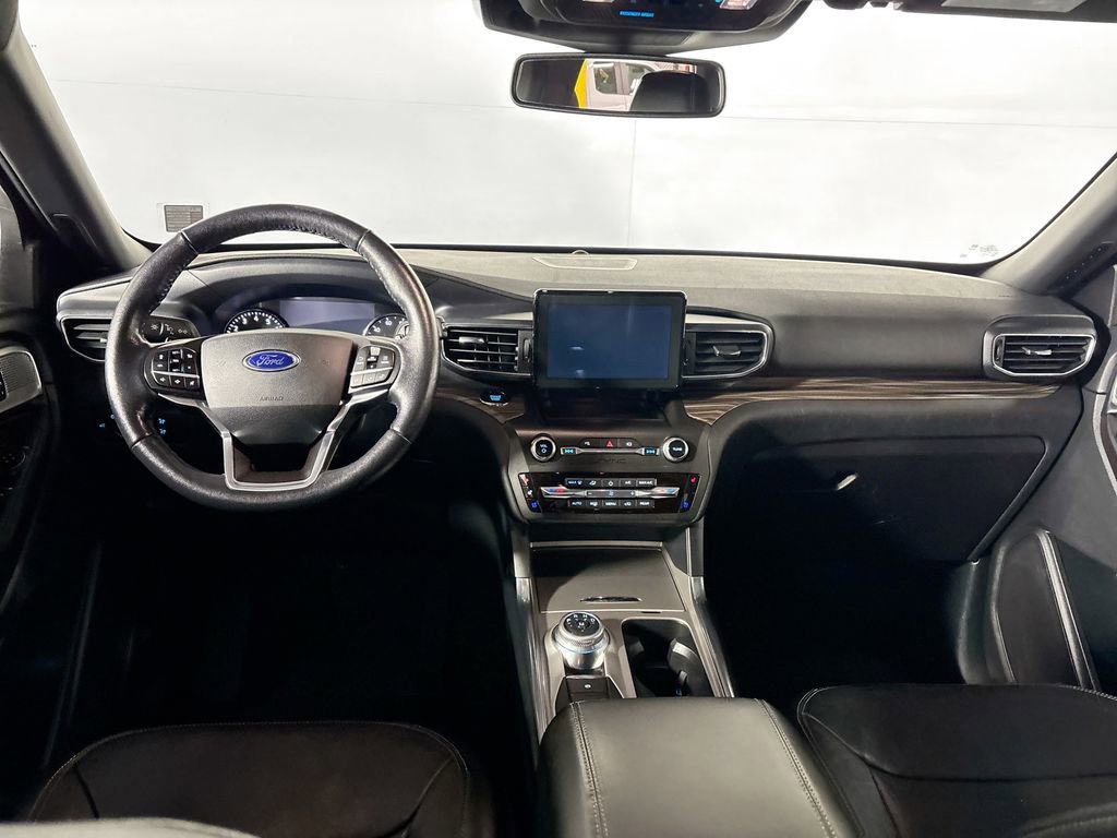 Used 2020 Ford Explorer Limited image 12