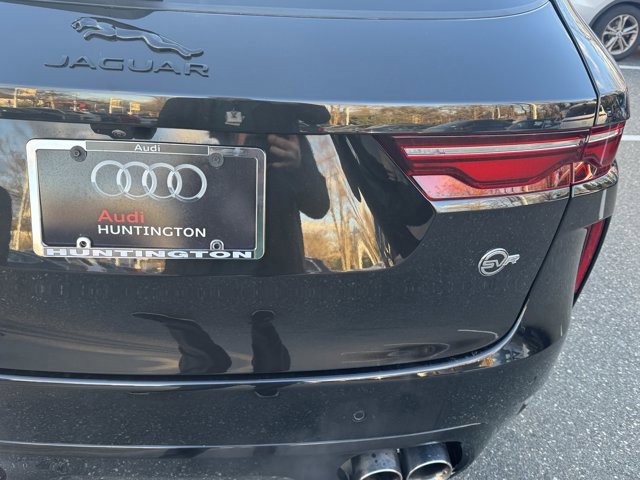 Used 2022 Jaguar F-PACE SVR image 38