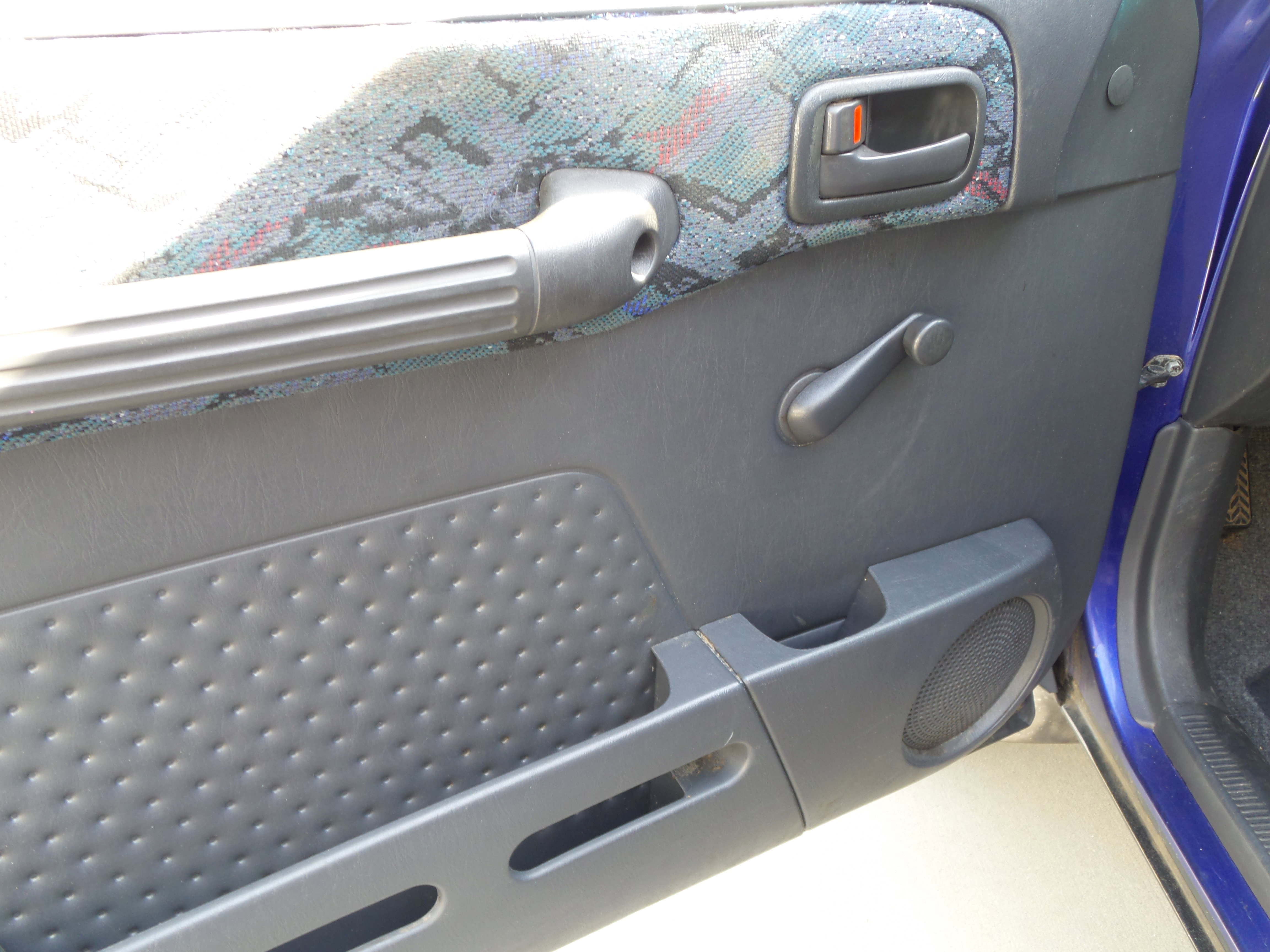 Used 1998 Toyota RAV4 2WD 2-Door image 27