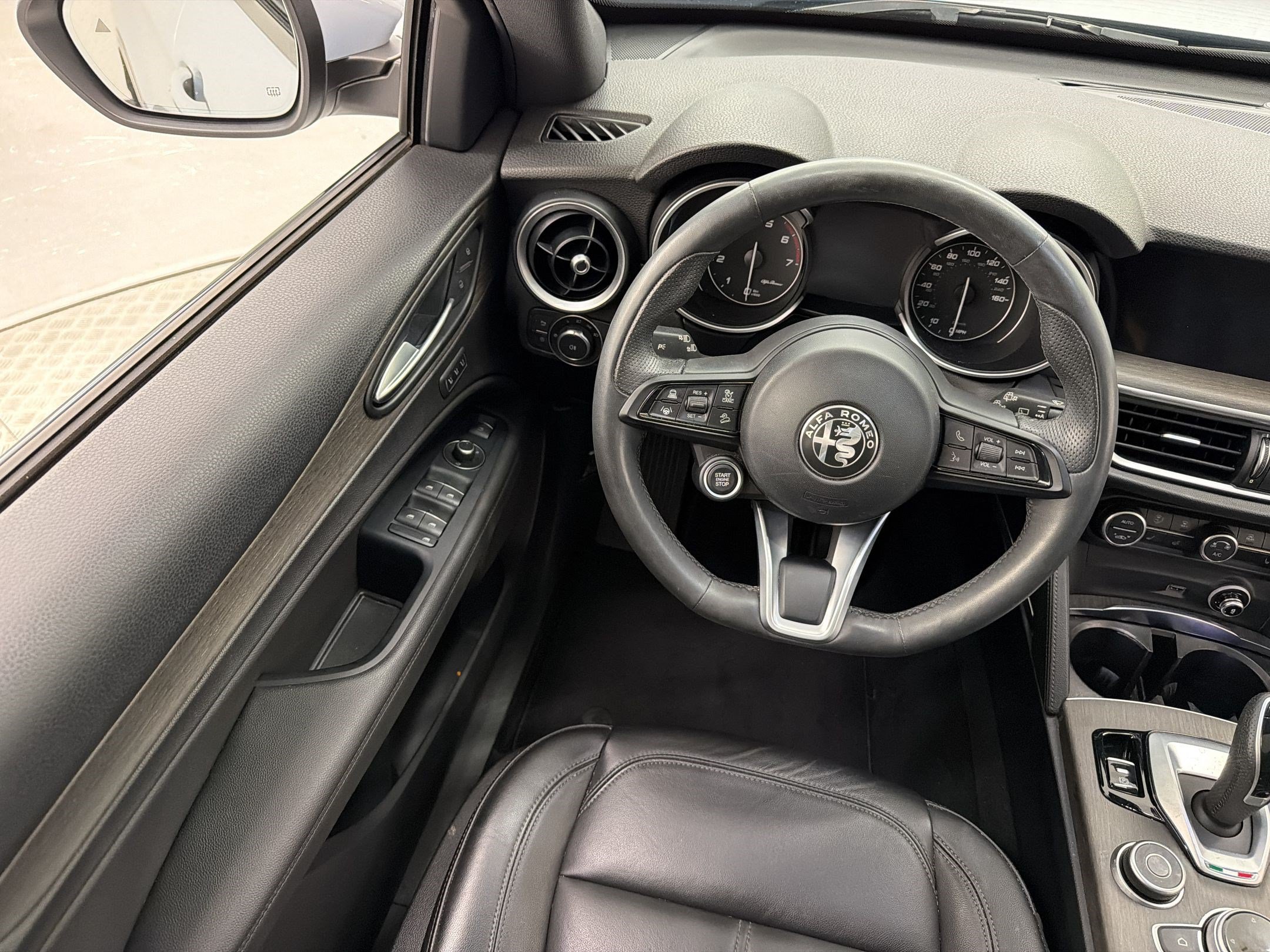 Used 2022 Alfa Romeo Stelvio Ti w/ Active Assist Plus Package AWD/4WD image 31