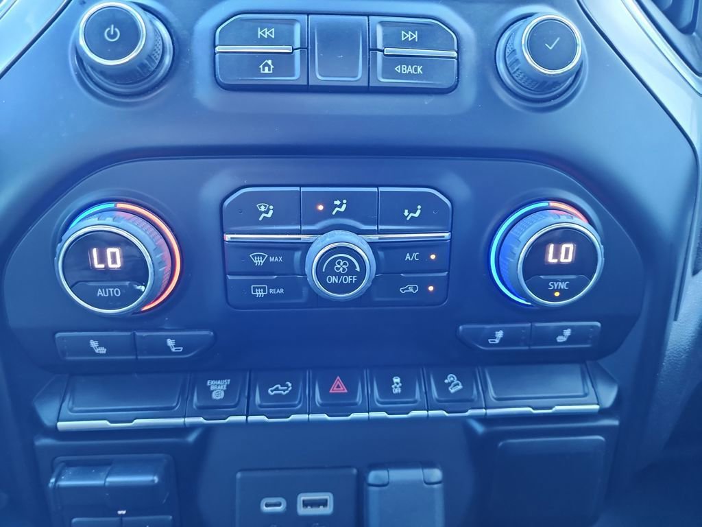 Used 2022 Chevrolet Silverado 2500 LT w/ Convenience Package image 29