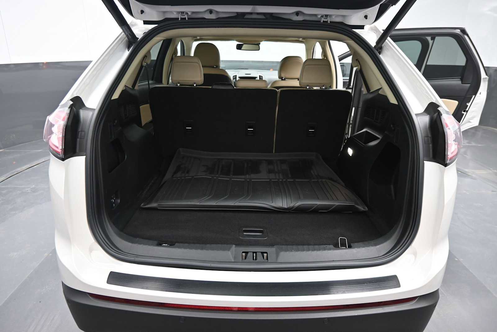 Used 2018 Ford Edge SEL w/ Equipment Group 201A image 13