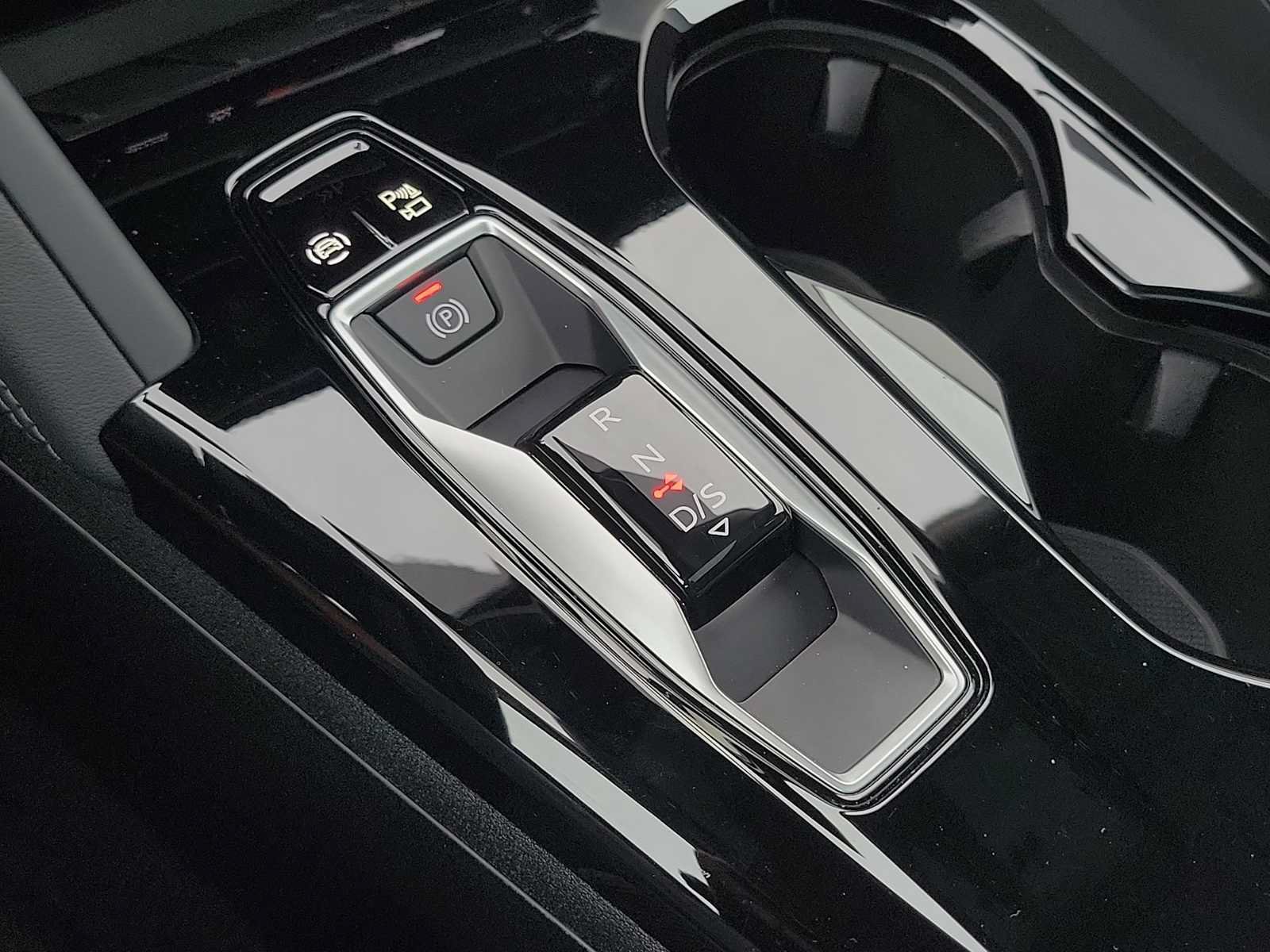 Certified 2025 Audi Q5 Premium Plus AWD/4WD image 32