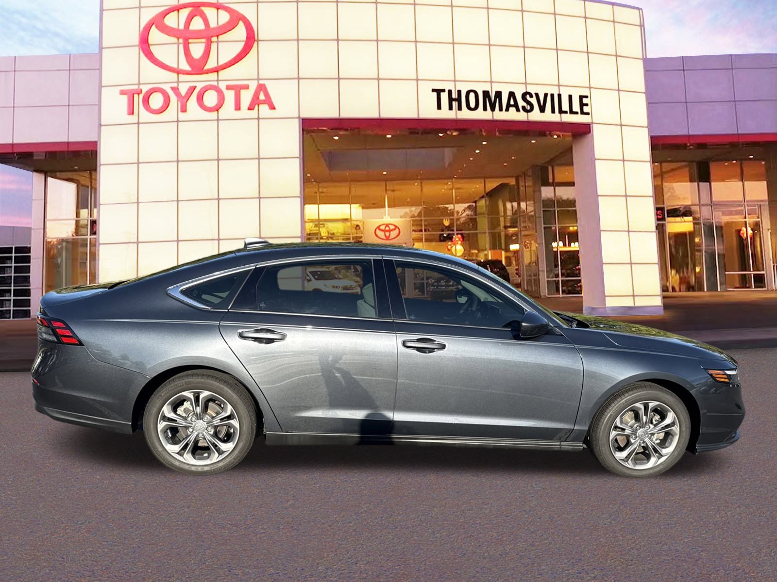 Used 2023 Honda Accord EX image 4