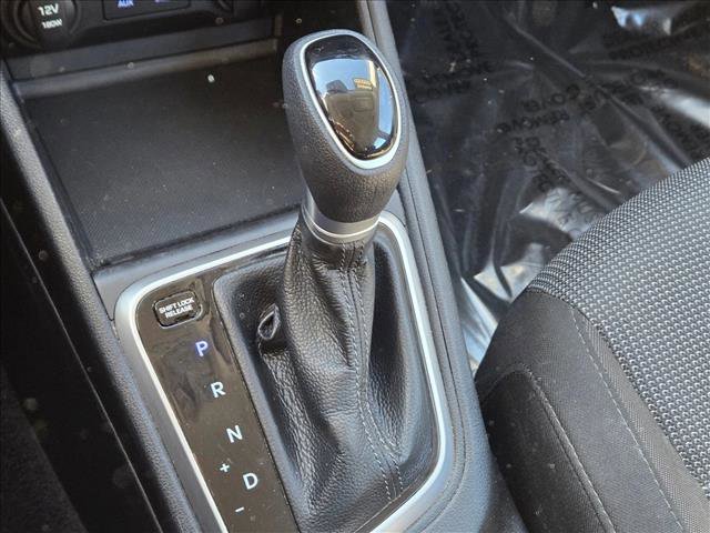 Used 2022 Hyundai Accent SEL image 11