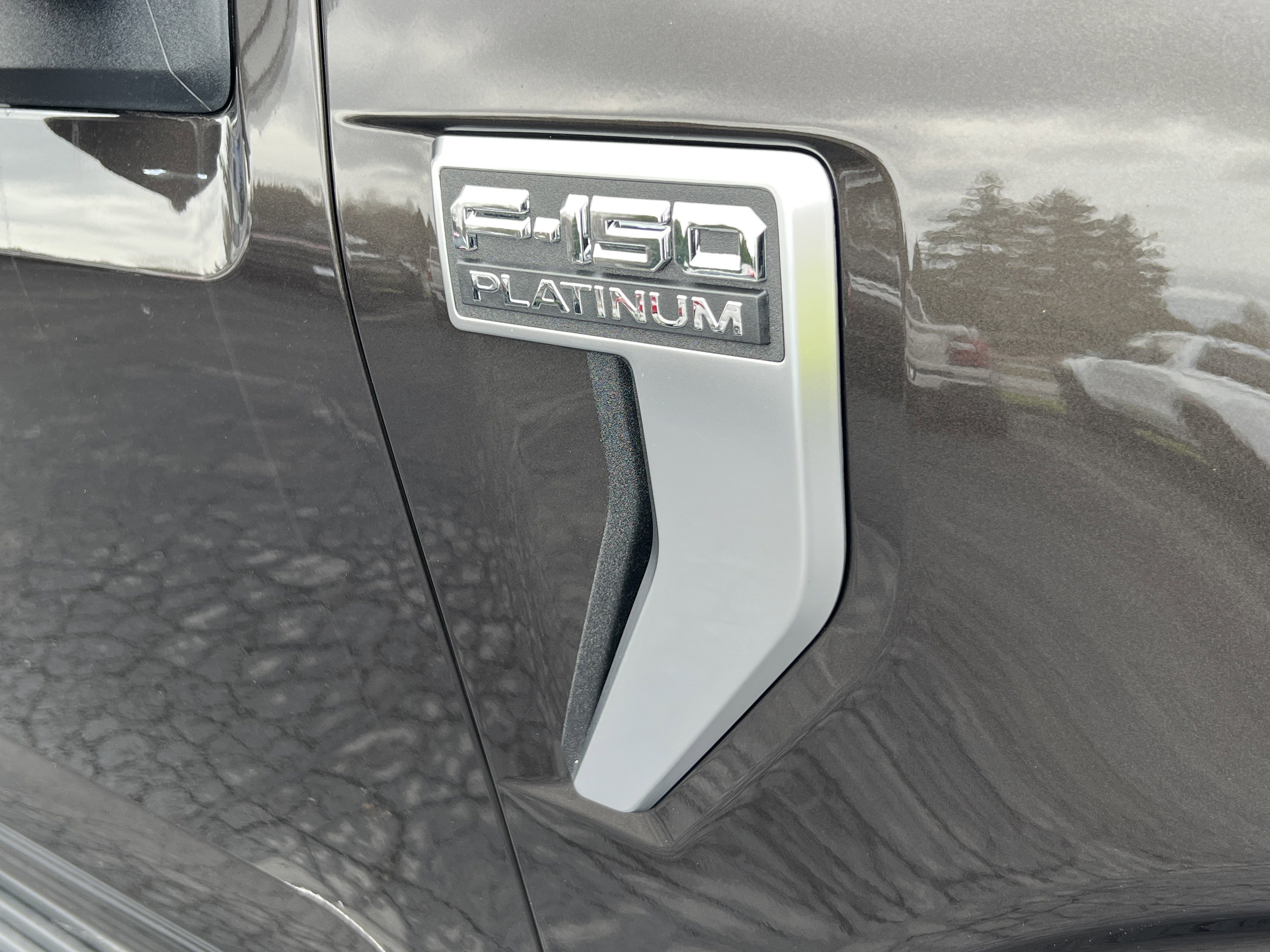 Used 2024 Ford F150 Platinum w/ Equipment Group 703A Plus image 9