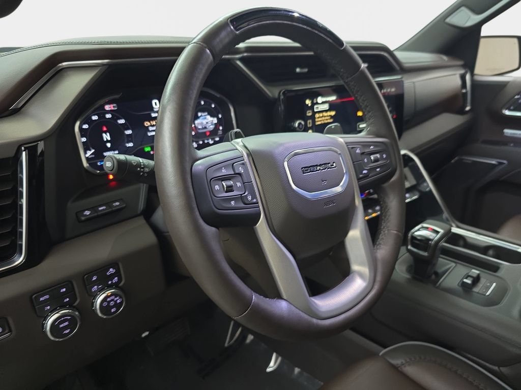 Used 2024 GMC Sierra 1500 Denali AWD/4WD image 18