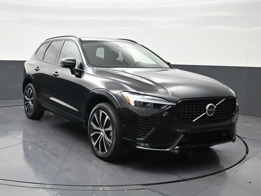 Used 2024 Volvo XC60 B5 Plus image 8