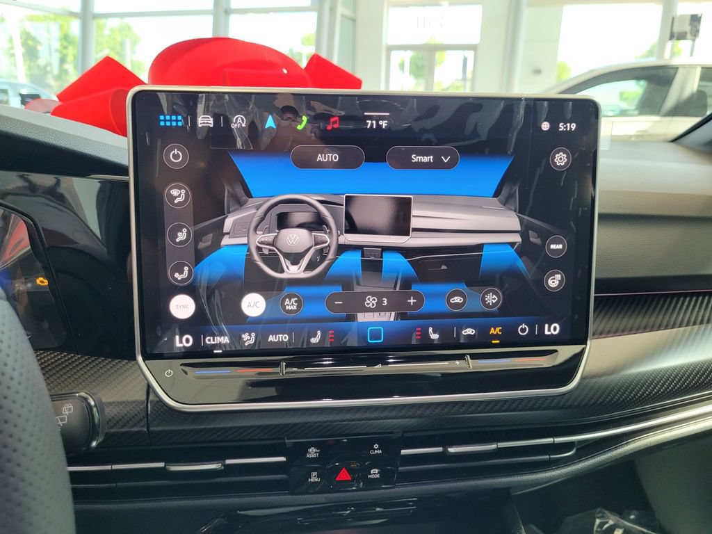 New 2025 Volkswagen Golf R Black Edition AWD/4WD image 19