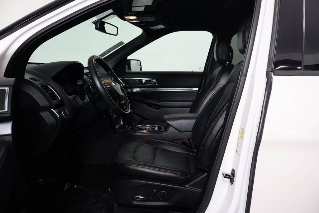 Used 2018 Ford Explorer Sport image 10