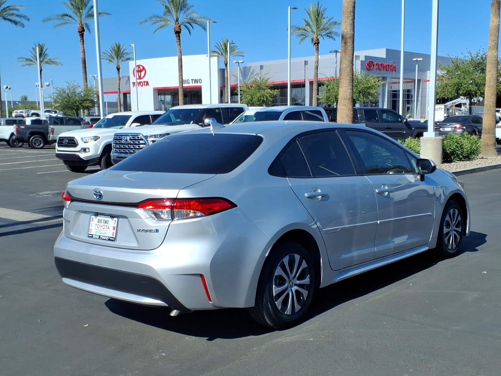 Certified 2022 Toyota Corolla LE w/ Carpet Mat Package (TMS) FWD image 4
