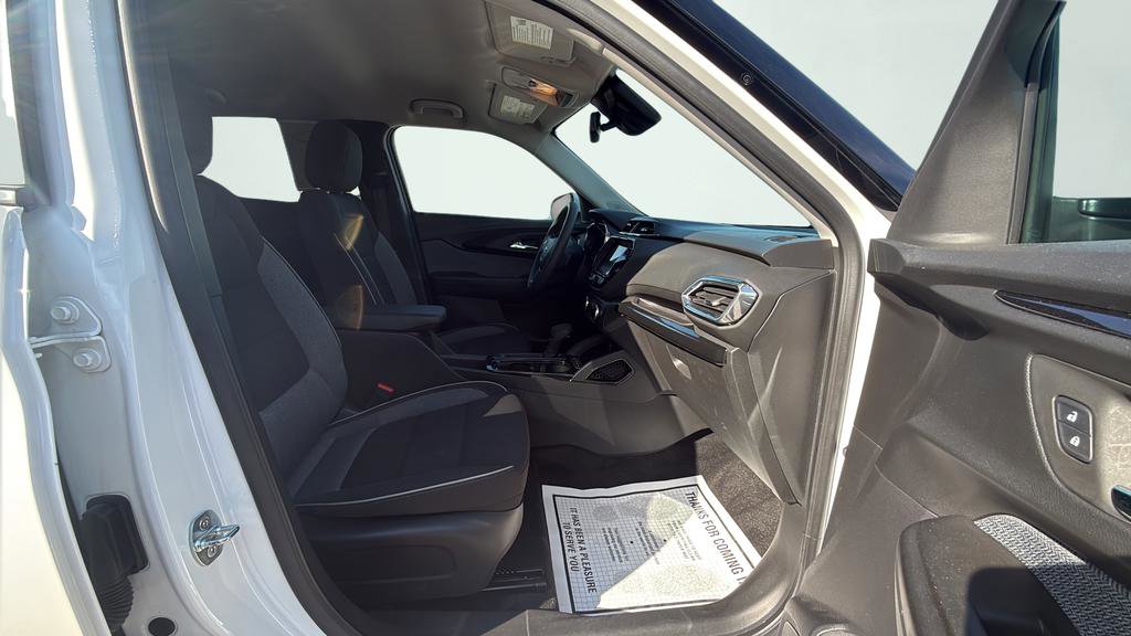 Used 2023 Chevrolet TrailBlazer LT w/ Convenience Package AWD/4WD image 34