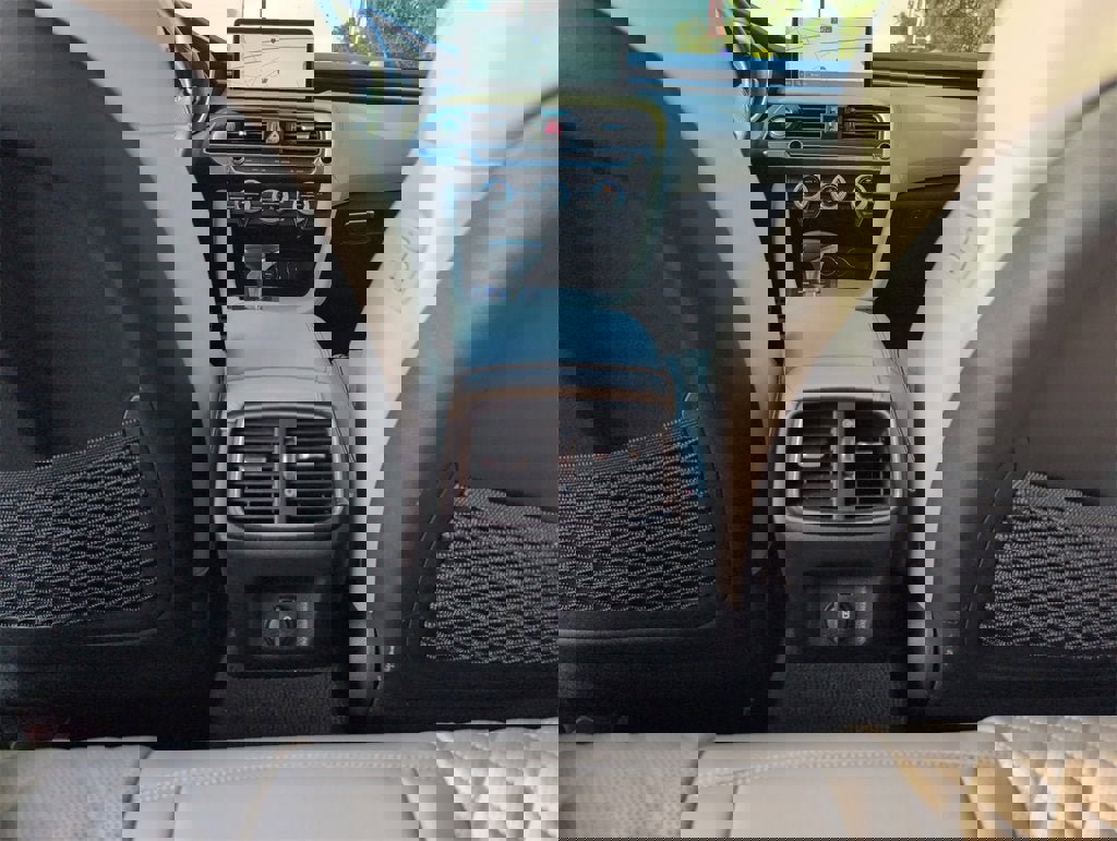 Used 2022 Genesis G70 3.3T image 31