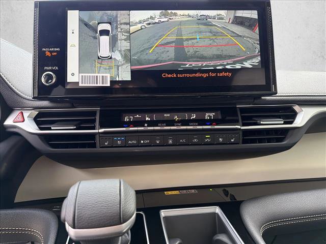 New 2026 Toyota Sienna Platinum image 17