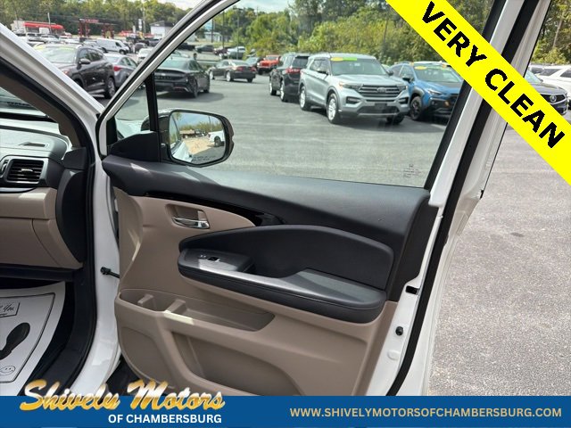 Used 2022 Honda Pilot Touring image 18