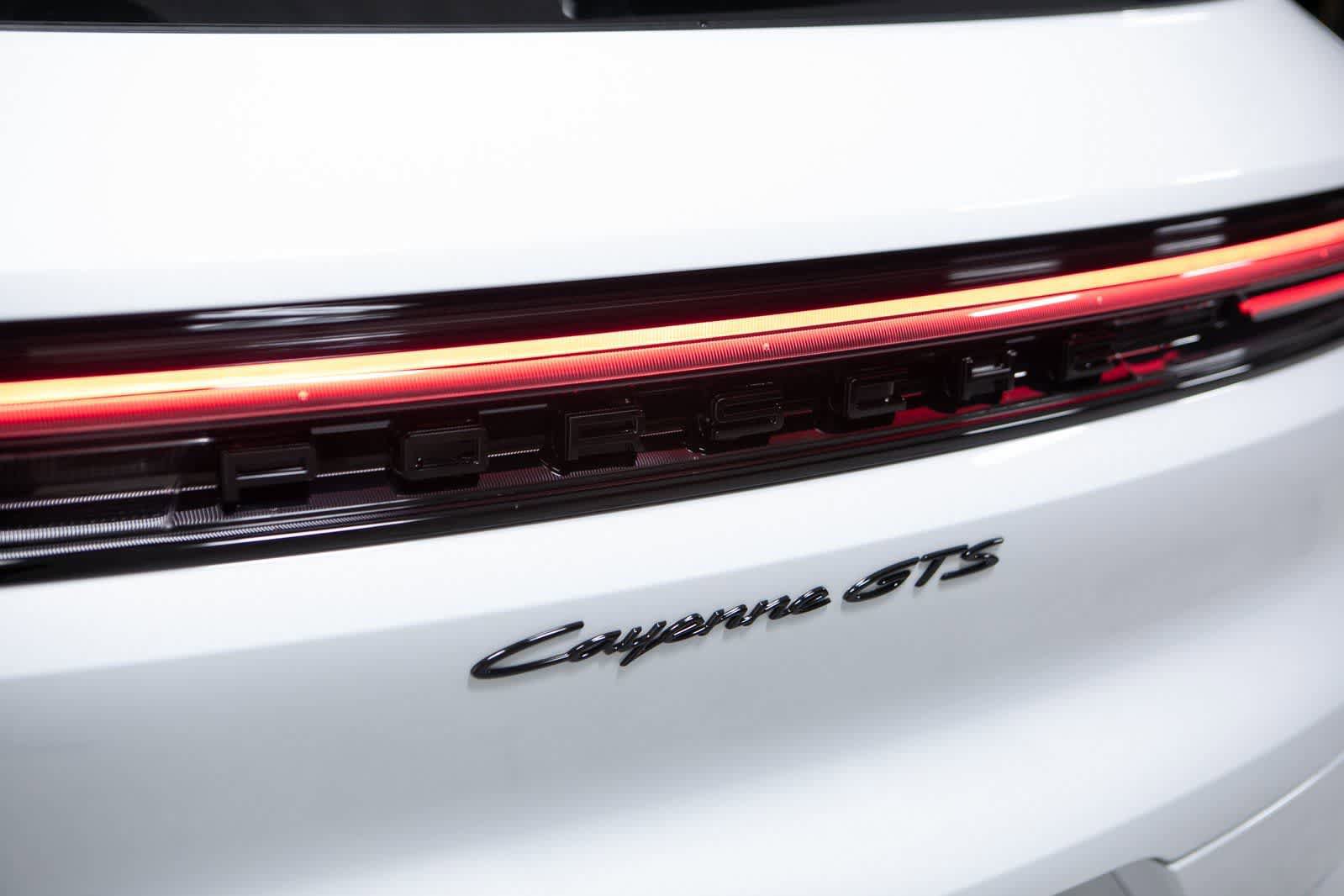 New 2026 Porsche Cayenne GTS AWD/4WD image 37