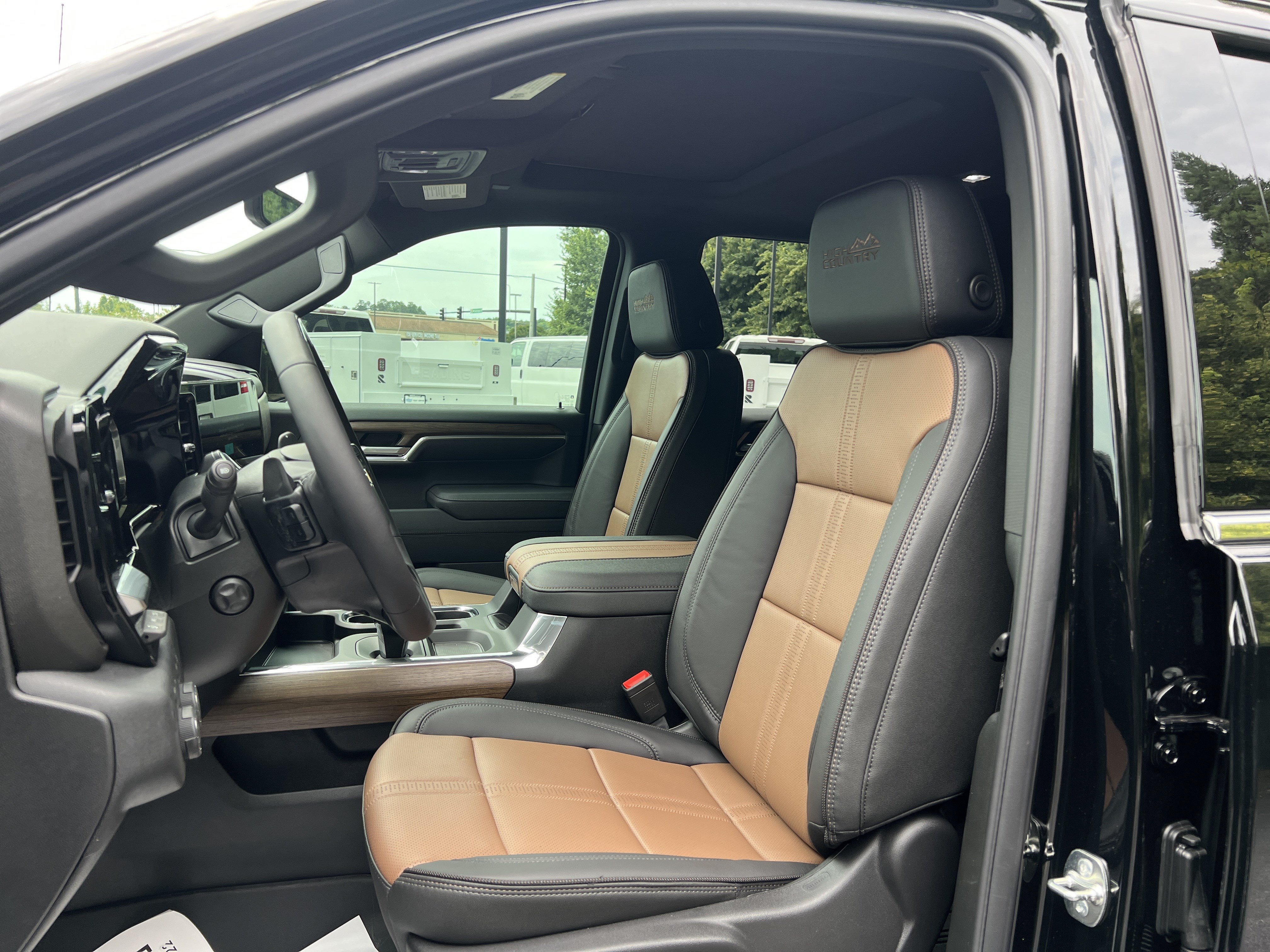 New 2026 Chevrolet Silverado 1500 High Country AWD/4WD image 16