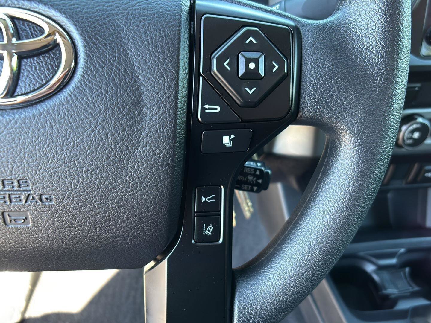 Used 2021 Toyota Tacoma SR RWD image 28