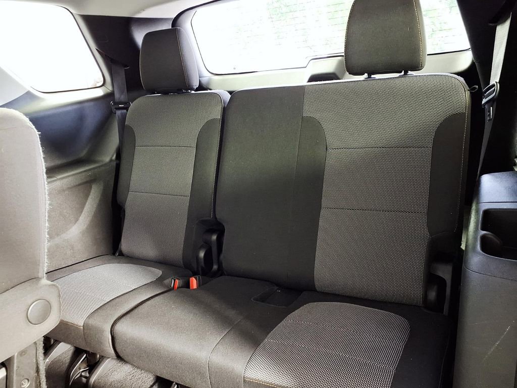 Used 2018 Chevrolet Traverse LT FWD image 9