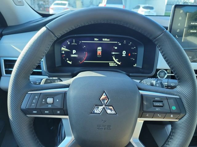 New 2025 Mitsubishi Outlander SEL image 25