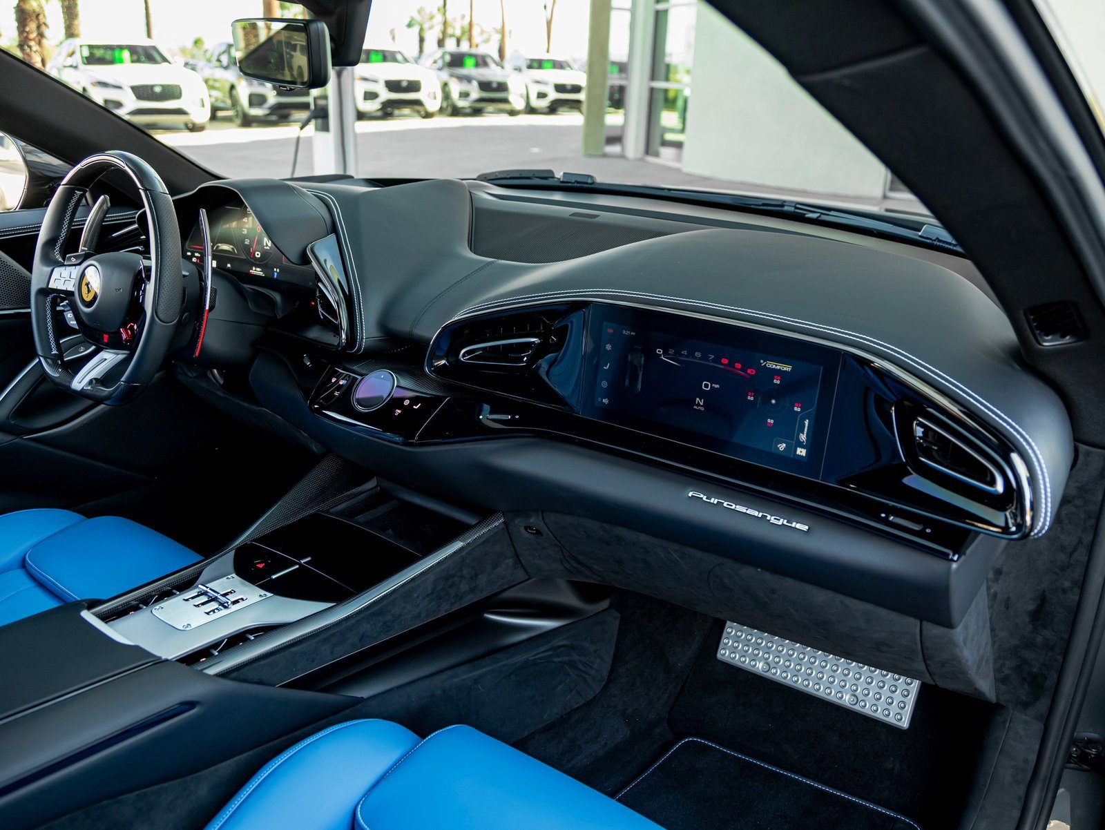 Used 2025 Ferrari Purosangue image 31