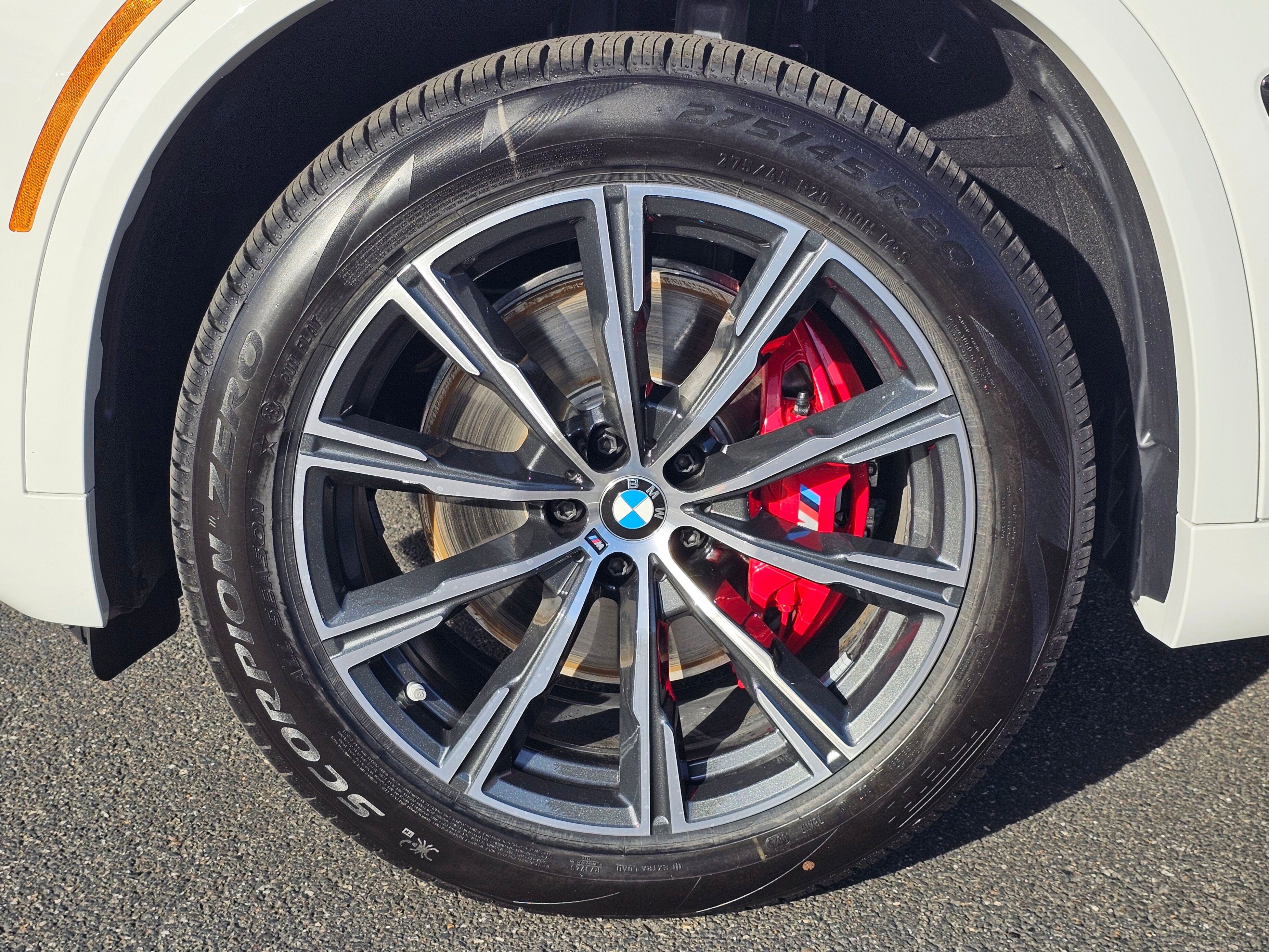 New 2026 BMW X5 xDrive40i w/ Executive Package image 8