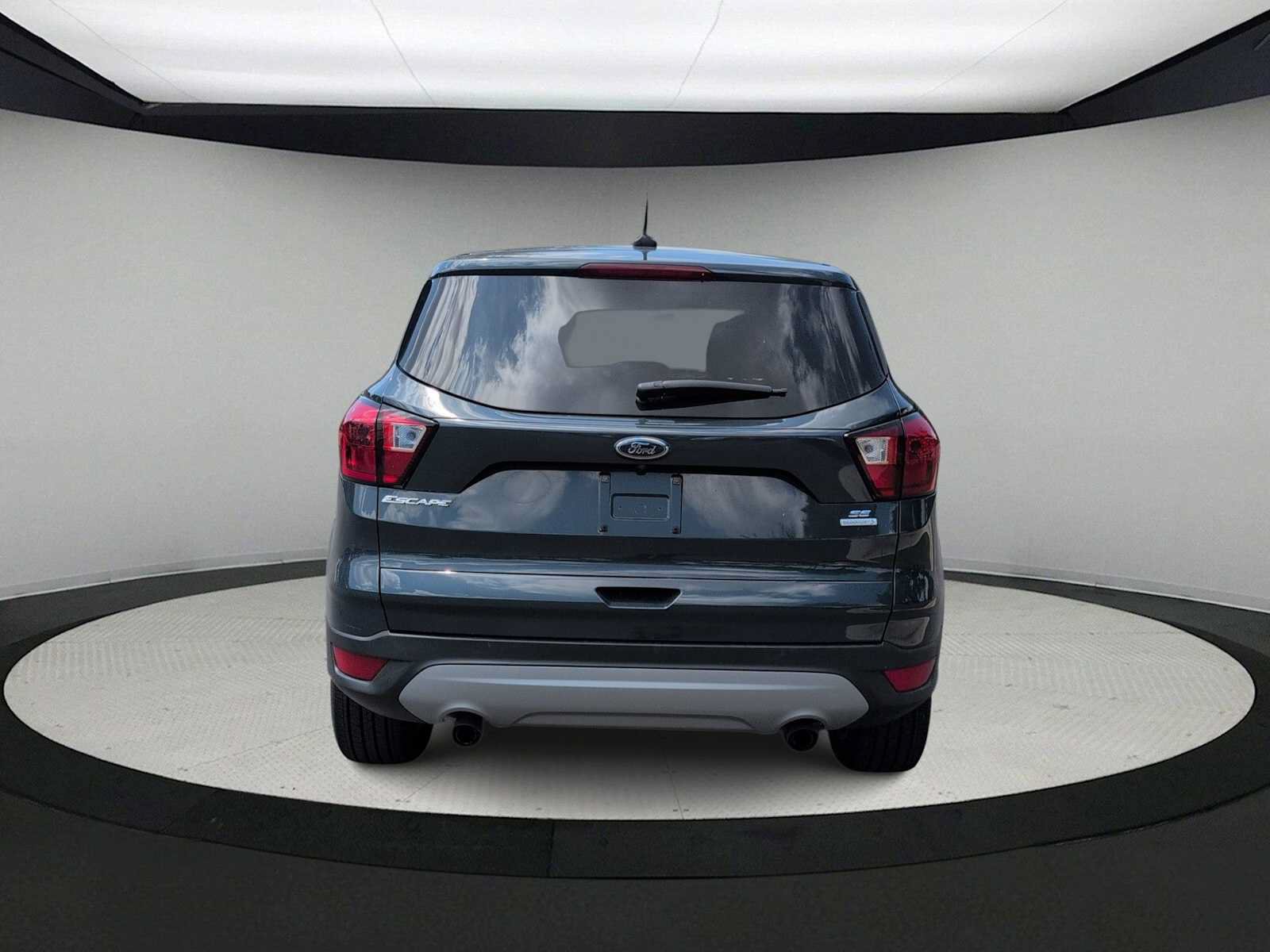 Used 2019 Ford Escape SE FWD image 7