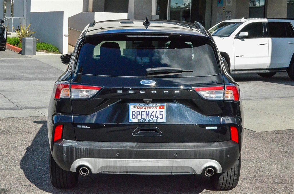 Used 2020 Ford Escape SEL image 5
