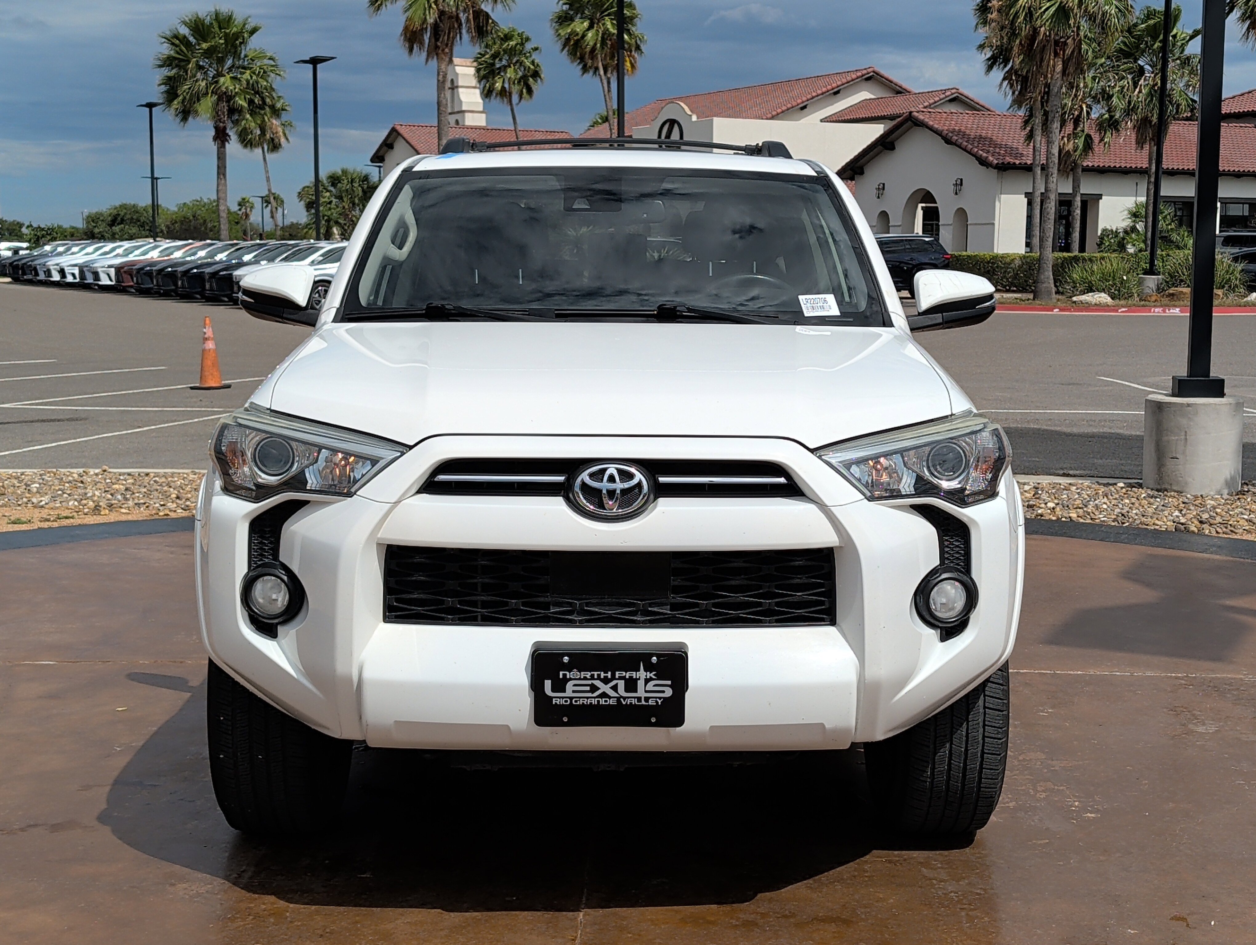 Used 2020 Toyota 4Runner SR5 Premium w/ Moonroof Package RWD image 6