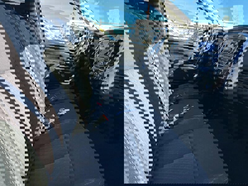 Used 2017 Nissan Titan SV RWD image 30