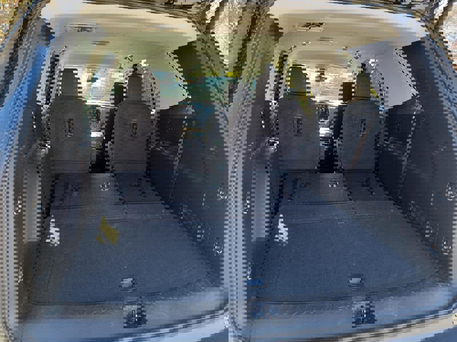 Used 2020 Chevrolet Traverse LT w/ Driver Confidence II Package image 19