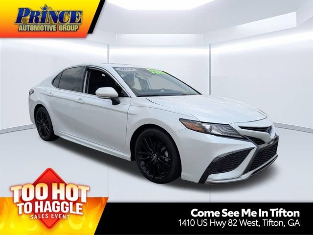 Used 2024 Toyota Camry XSE w/ Navigation Package FWD image 1
