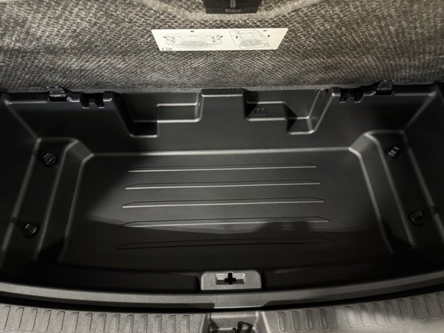 New 2026 Chevrolet Traverse LT w/ Driver Confidence Package image 38