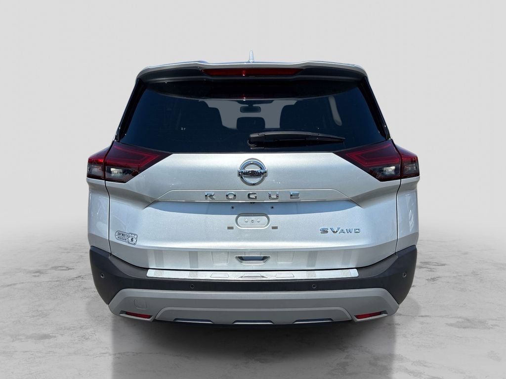 Used 2021 Nissan Rogue SV image 4