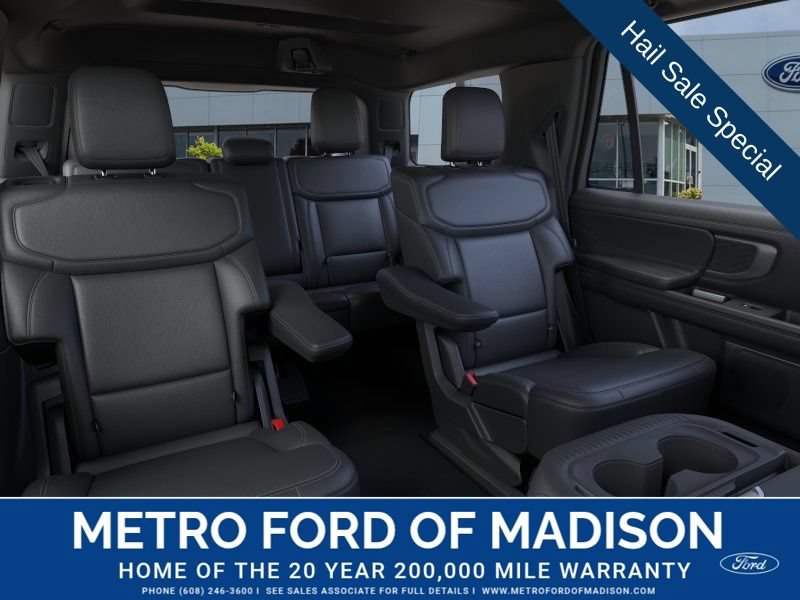 New 2025 Ford Expedition Platinum w/ Stealth Performance Package AWD/4WD image 12