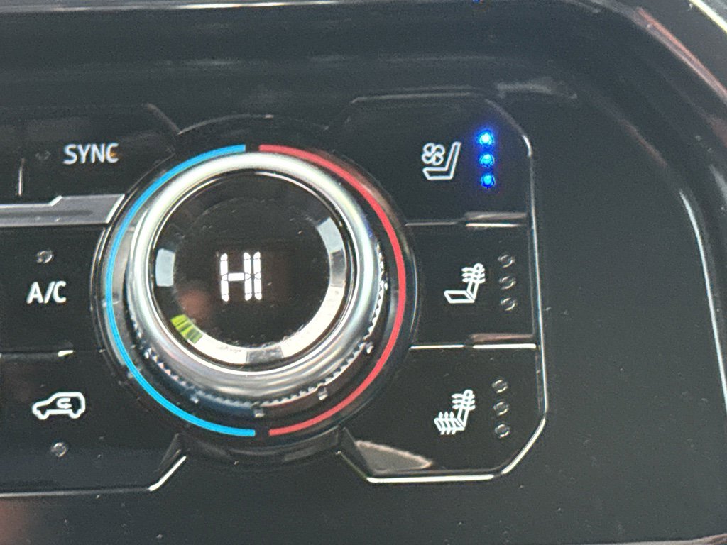 Used 2024 GMC Sierra 1500 AT4 w/ Technology Package image 46