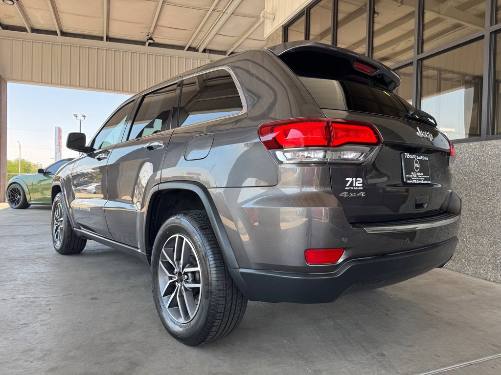 Used 2021 Jeep Grand Cherokee Limited w/ Luxury Group II image 32