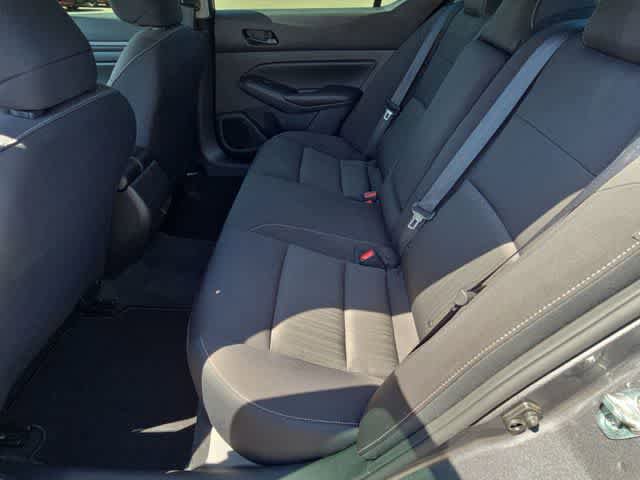 Used 2024 Nissan Altima 2.5 S FWD image 18