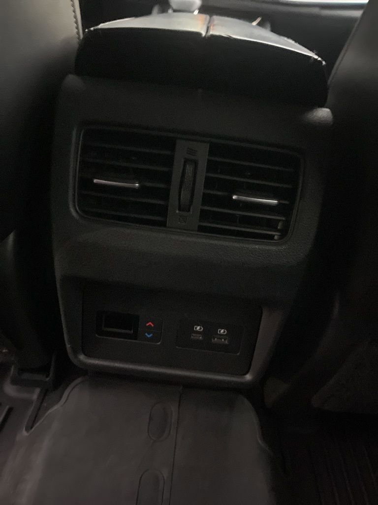 Used 2021 Nissan Rogue SL w/ Premium Package image 24