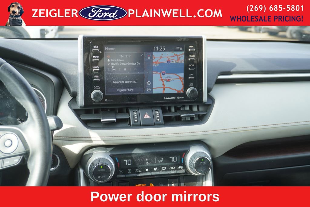 Used 2019 Toyota RAV4 Limited image 16