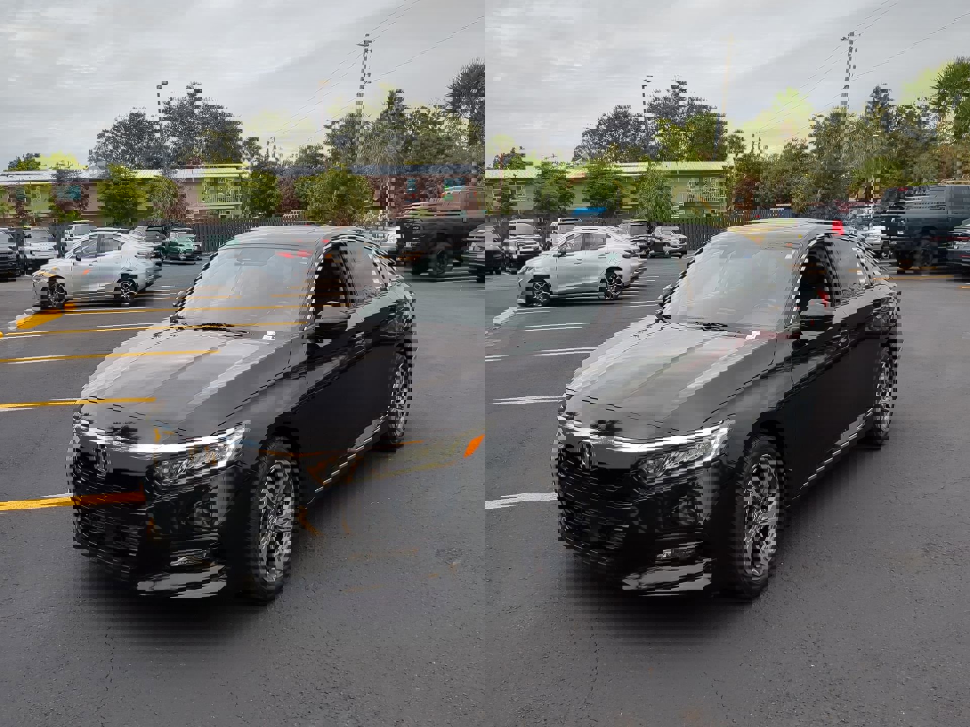 Used 2018 Honda Accord EX-L image 10