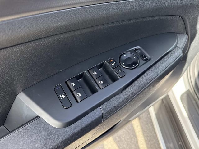 New 2026 Kia Sportage LX image 11