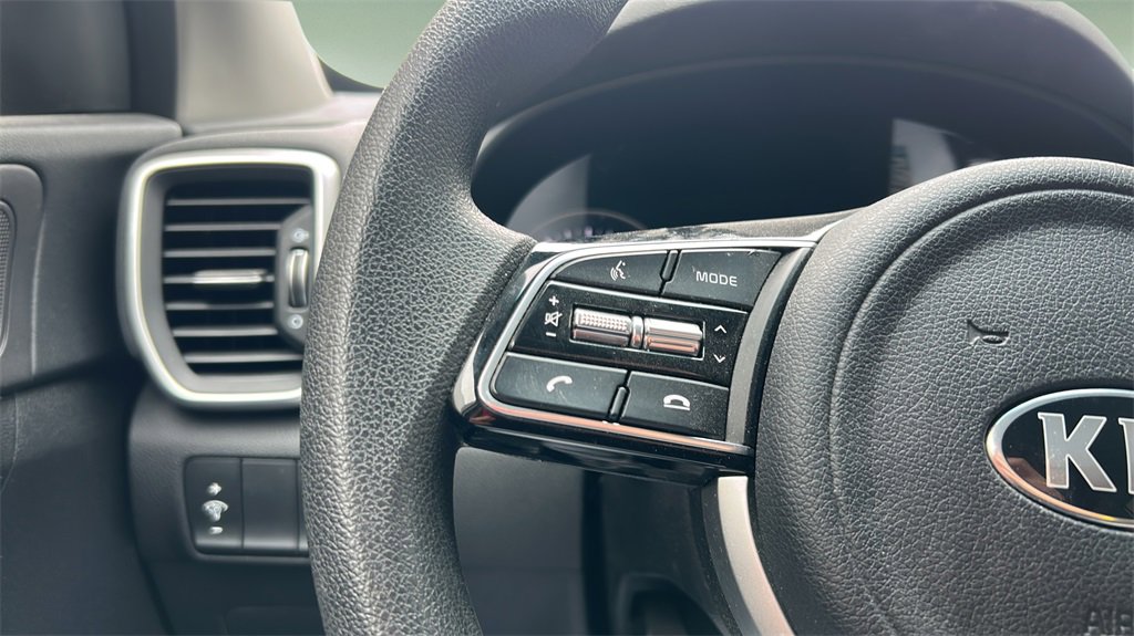 Used 2022 Kia Sportage LX image 17