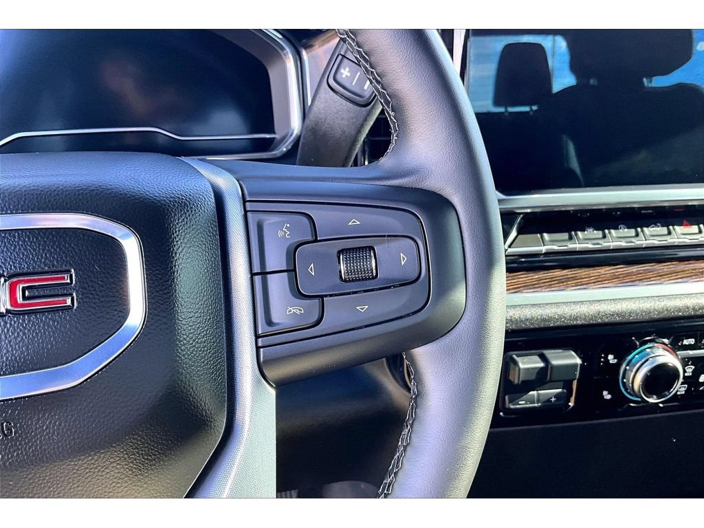 Used 2025 GMC Sierra 1500 Elevation AWD/4WD image 13